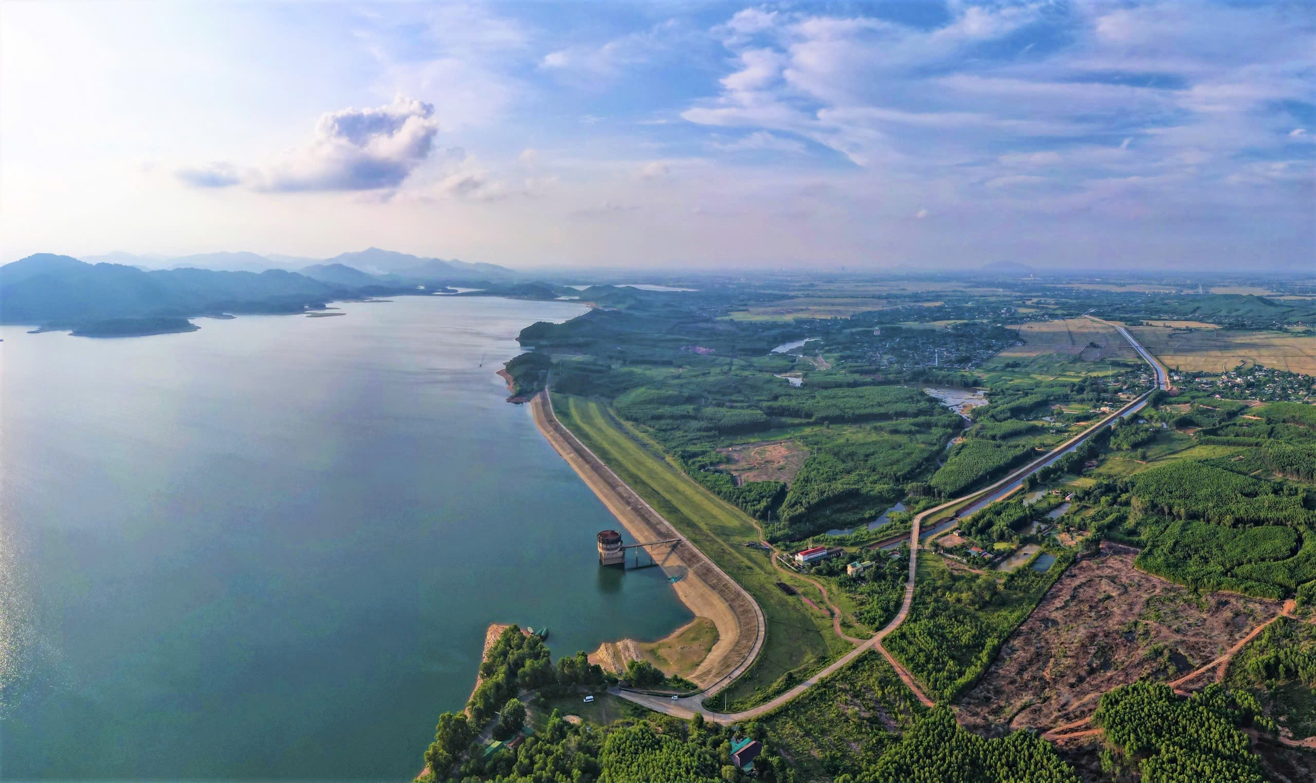 Anh 1A   cong trinh dai thuy nong